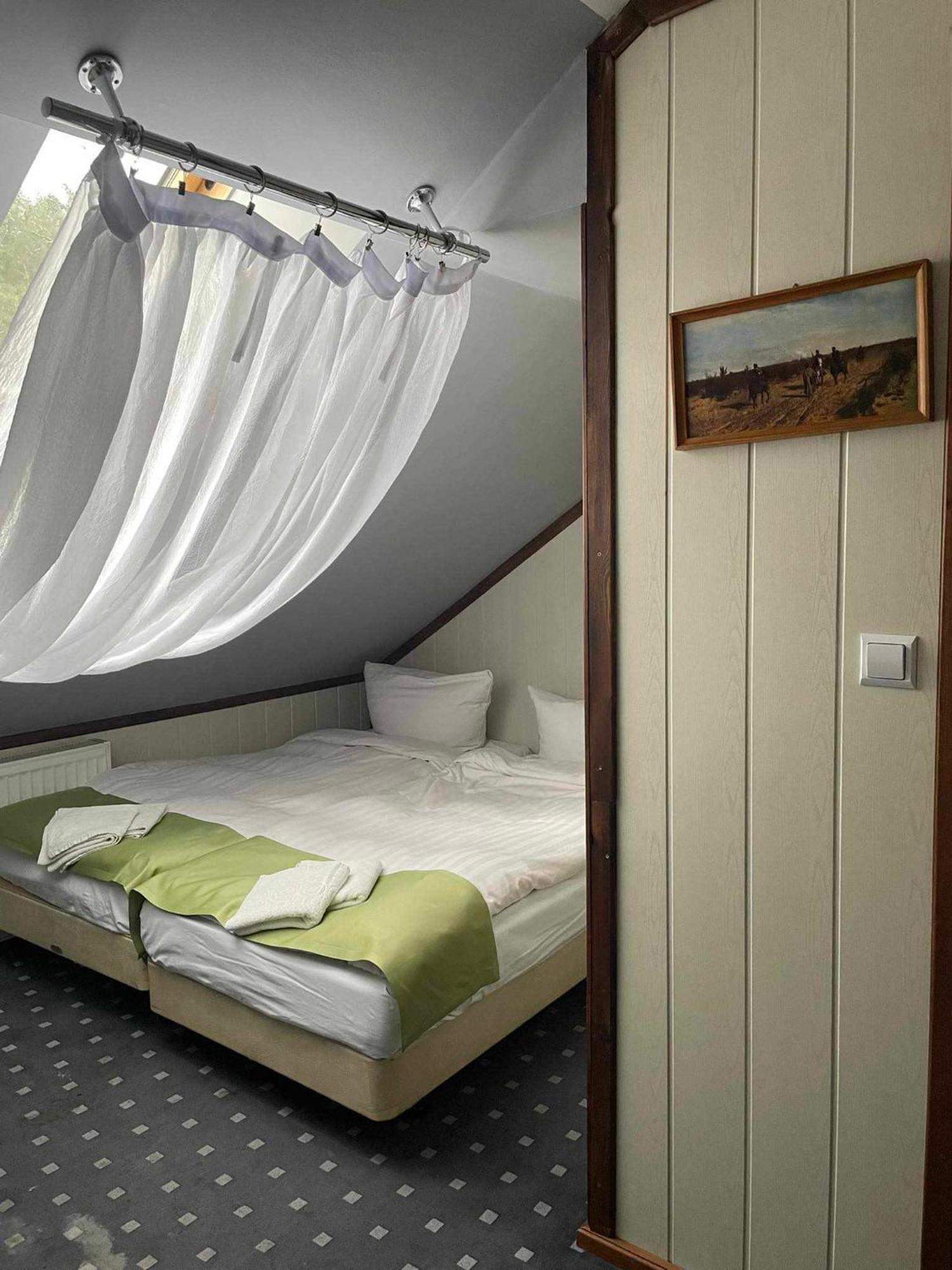 Hotel Keszyca Lesna 外观 照片