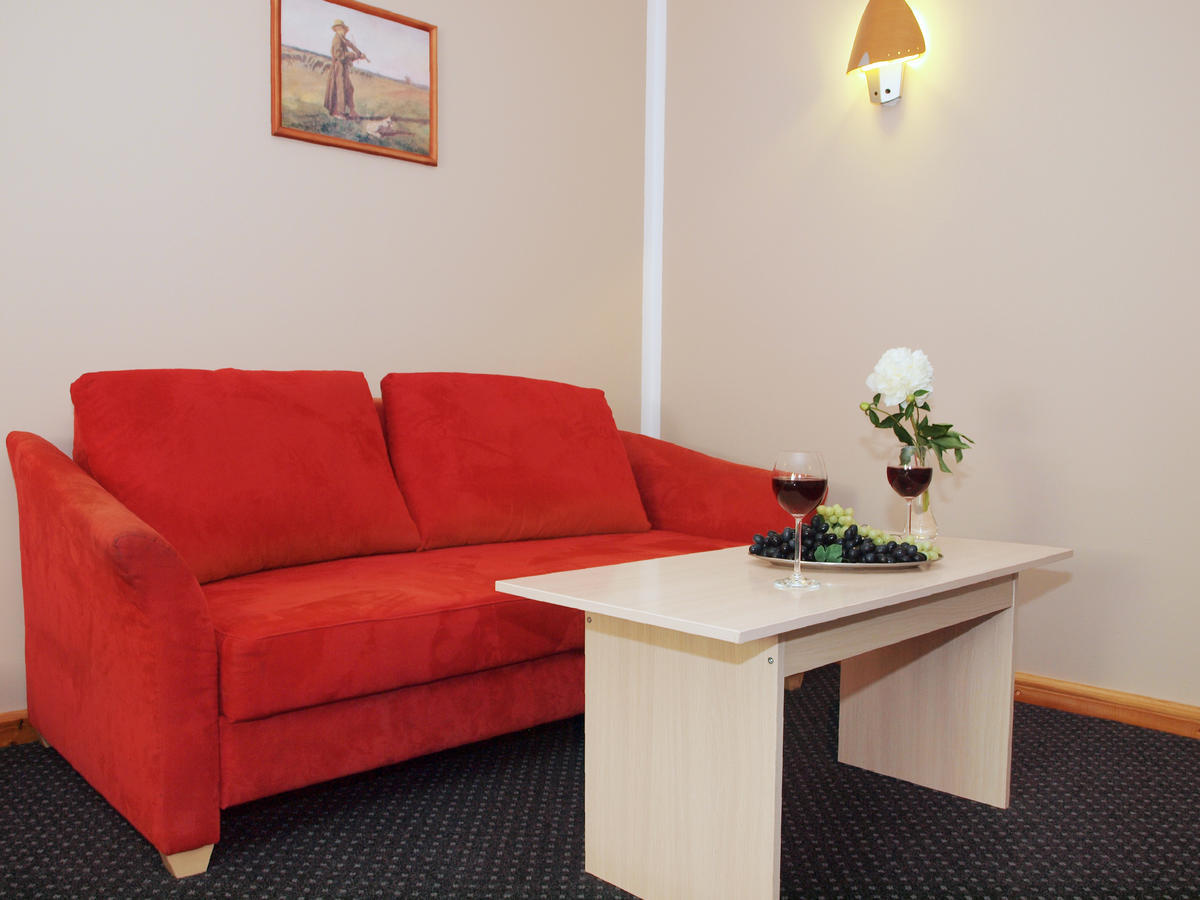 Hotel Keszyca Lesna 外观 照片